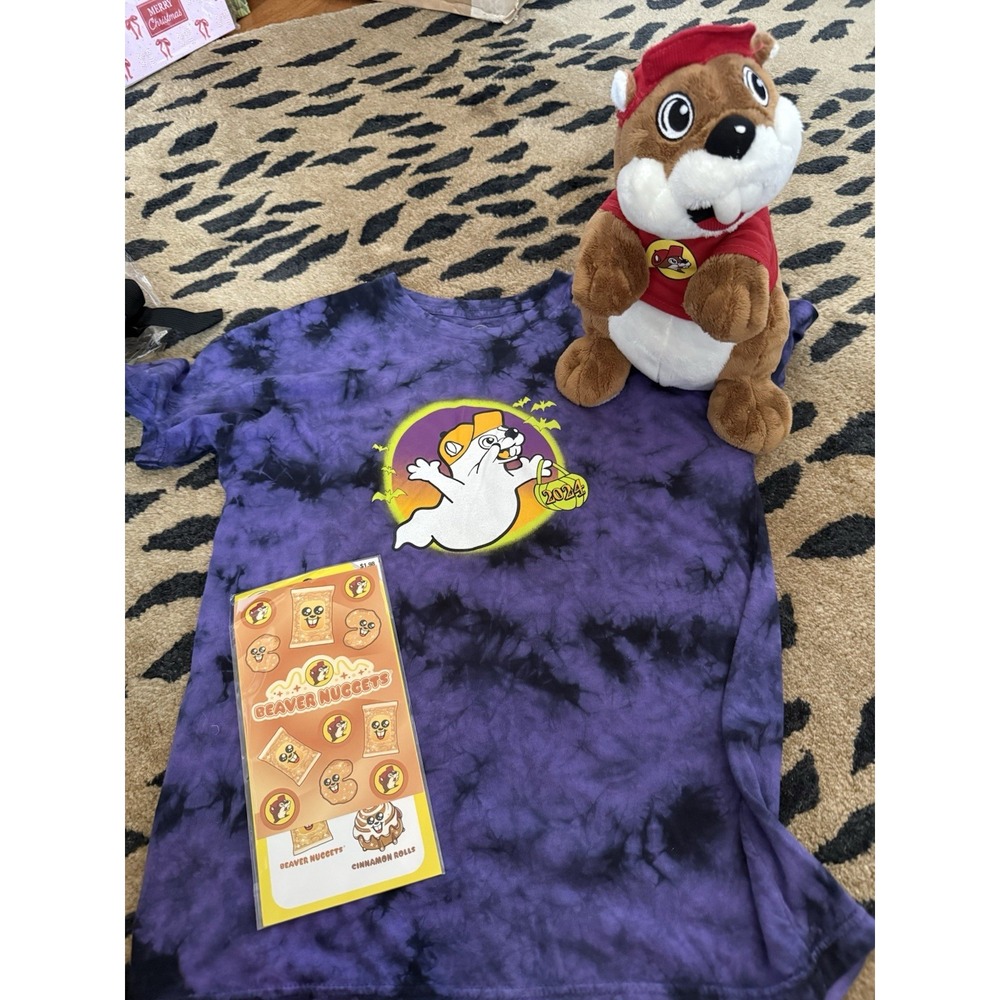 Buc-ees Lot. Youth medium intensity, T-shirt‎ stuffed animal,stickers 4147